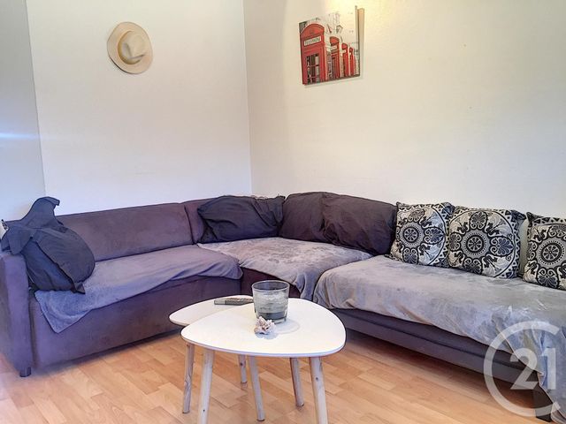 Appartement F2 à vendre - 2 pièces - 32.29 m2 - DINAN - 22 - BRETAGNE - Century 21 Agence De Bretagne Appartement F2 à vendre - 2 pièces - 32.29 m2 - DINAN - 22 - BRETAGNE - Century 21 Agence De Bretagne