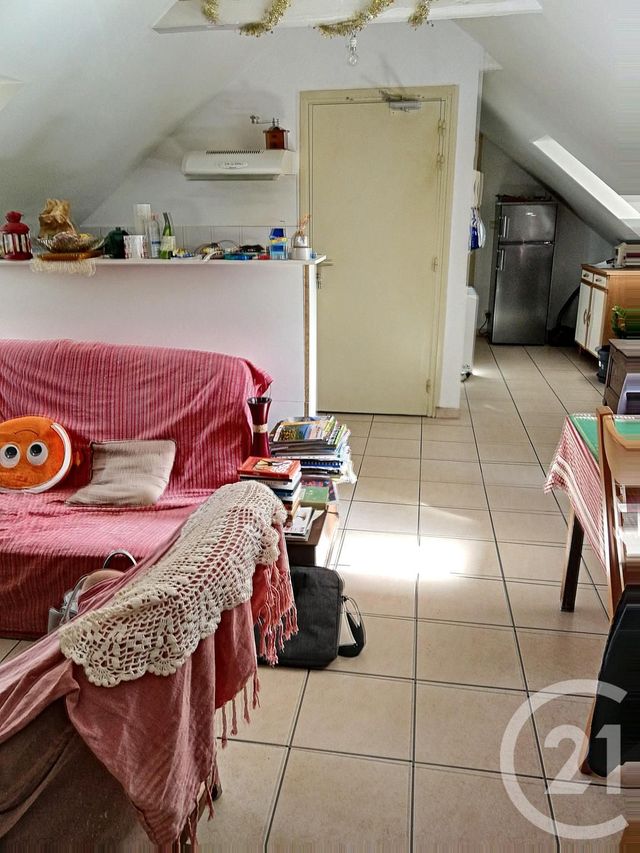 Appartement F3 à louer - 3 pièces - 43.53 m2 - DINAN - 22 - BRETAGNE - Century 21 Agence De Bretagne Appartement F3 à louer - 3 pièces - 43.53 m2 - DINAN - 22 - BRETAGNE - Century 21 Agence De Bretagne