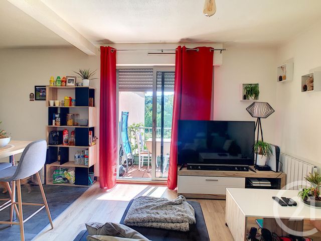 Afficher la photo en grand Appartement F2 à vendre - 2 pièces - 43.9 m2 - DINAN - 22 - BRETAGNE - Century 21 Agence De Bretagne
