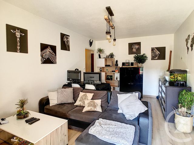 Afficher la photo en grand Appartement F2 à vendre - 2 pièces - 43.9 m2 - DINAN - 22 - BRETAGNE - Century 21 Agence De Bretagne