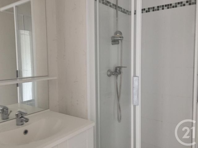 Appartement F2 à louer - 2 pièces - 39.19 m2 - TRELIVAN - 22 - BRETAGNE - Century 21 Agence De Bretagne Appartement F2 à louer - 2 pièces - 39.19 m2 - TRELIVAN - 22 - BRETAGNE - Century 21 Agence De Bretagne