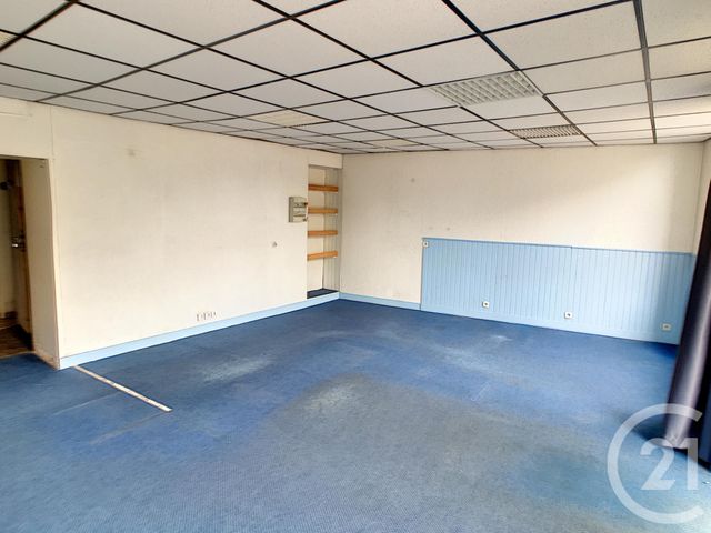 Afficher la photo en grand commerce à vendre - 34.4 m2 - LANVALLAY - 22 - BRETAGNE - Century 21 Agence De Bretagne