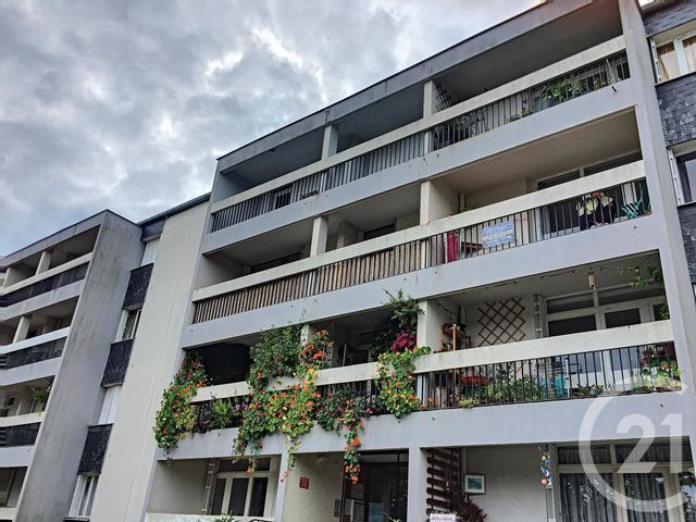 Afficher la photo en grand Appartement T3 à louer - 3 pièces - 72.98 m2 - DINAN - 22 - BRETAGNE - Century 21 Agence De Bretagne