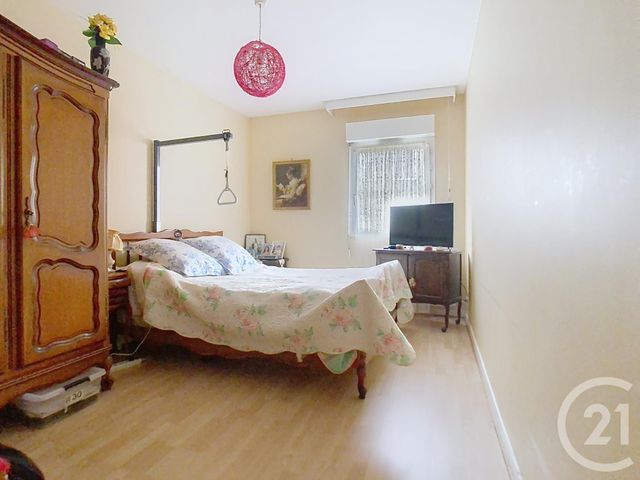 Afficher la photo en grand Appartement F3 à vendre - 3 pièces - 67.7 m2 - DINAN - 22 - BRETAGNE - Century 21 Agence De Bretagne