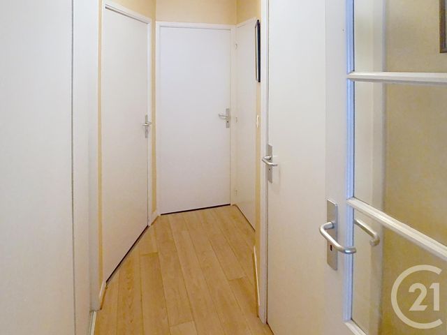 Afficher la photo en grand Appartement F3 à vendre - 3 pièces - 67.7 m2 - DINAN - 22 - BRETAGNE - Century 21 Agence De Bretagne