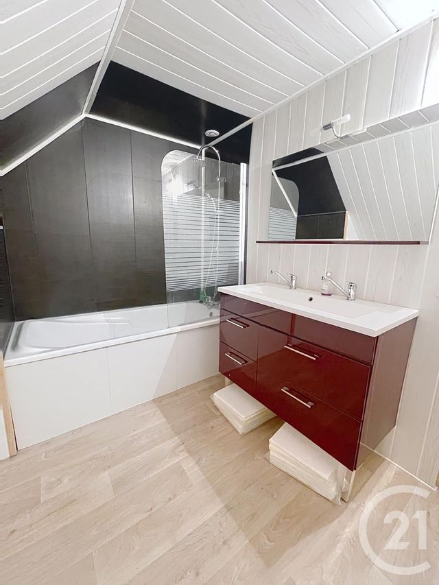 maison à vendre - 7 pièces - 164.33 m2 - LANVALLAY - 22 - BRETAGNE - Century 21 Agence De Bretagne