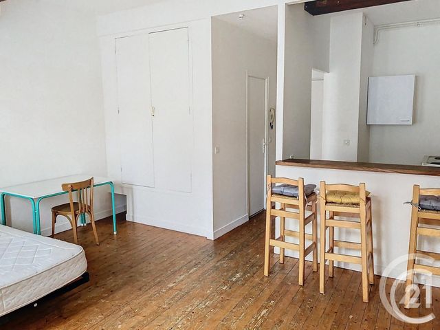 Appartement Studio à louer - 1 pièce - 28.37 m2 - DINAN - 22 - BRETAGNE - Century 21 Agence De Bretagne