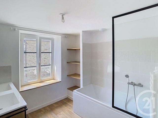 maison à louer - 4 pièces - 75.0 m2 - LANGROLAY SUR RANCE - 22 - BRETAGNE - Century 21 Agence De Bretagne