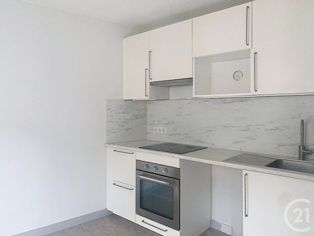 Afficher la photo en grand Appartement F2 à louer - 2 pièces - 44.01 m2 - DINAN - 22 - BRETAGNE - Century 21 Agence De Bretagne