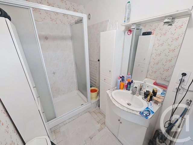 Afficher la photo en grand Appartement F3 à vendre - 3 pièces - 65.1 m2 - DINAN - 22 - BRETAGNE - Century 21 Agence De Bretagne