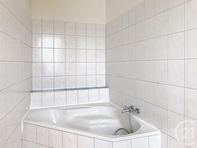 Appartement F3 à louer - 4 pièces - 95.49 m2 - PLANCOET - 22 - BRETAGNE - Century 21 Agence De Bretagne