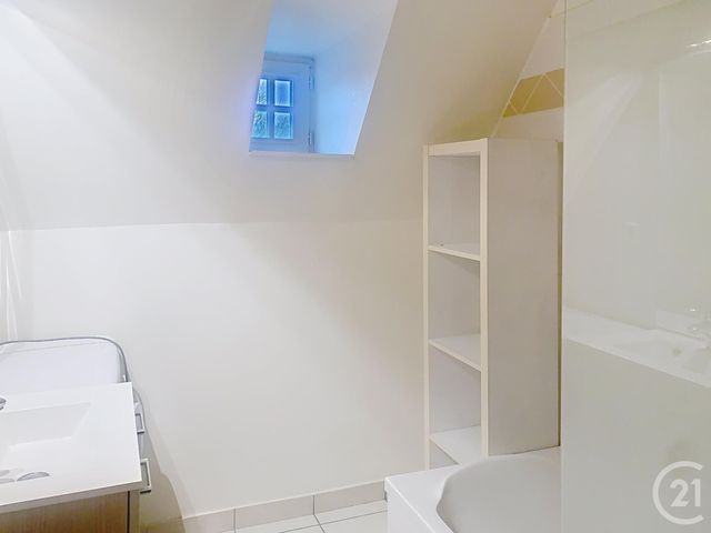 Appartement Duplex à louer - 3 pièces - 55.1 m2 - TADEN - 22 - BRETAGNE - Century 21 Agence De Bretagne