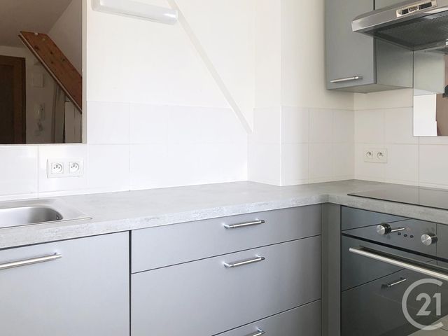 Appartement Duplex à louer - 3 pièces - 55.1 m2 - TADEN - 22 - BRETAGNE - Century 21 Agence De Bretagne