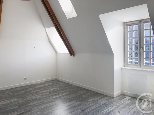 Appartement Duplex à louer - 3 pièces - 55.1 m2 - TADEN - 22 - BRETAGNE - Century 21 Agence De Bretagne