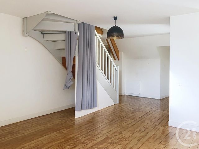 Appartement Duplex à louer - 3 pièces - 55.1 m2 - TADEN - 22 - BRETAGNE - Century 21 Agence De Bretagne