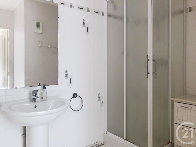 Appartement F2 à louer - 2 pièces - 53.06 m2 - LANVALLAY - 22 - BRETAGNE - Century 21 Agence De Bretagne