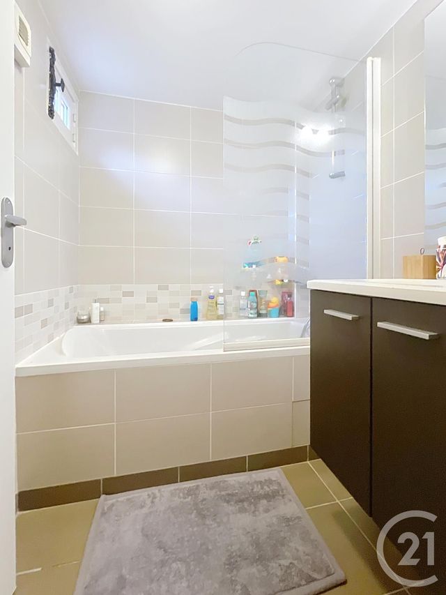 Appartement T3 à vendre - 3 pièces - 71.84 m2 - DINAN - 22 - BRETAGNE - Century 21 Agence De Bretagne