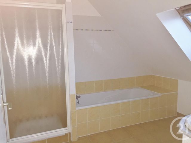 maison à louer - 5 pièces - 101.81 m2 - ST SAMSON SUR RANCE - 22 - BRETAGNE - Century 21 Agence De Bretagne