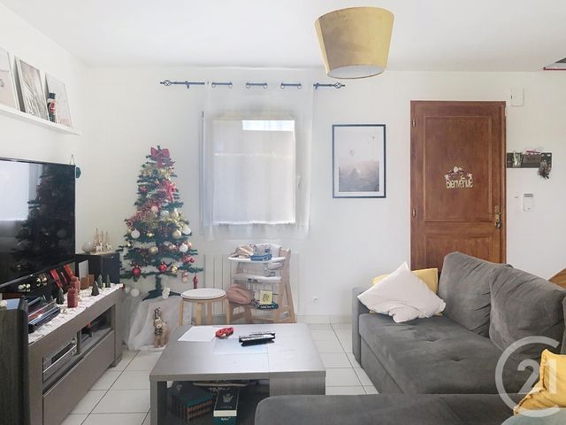 maison à louer - 5 pièces - 101.81 m2 - ST SAMSON SUR RANCE - 22 - BRETAGNE - Century 21 Agence De Bretagne