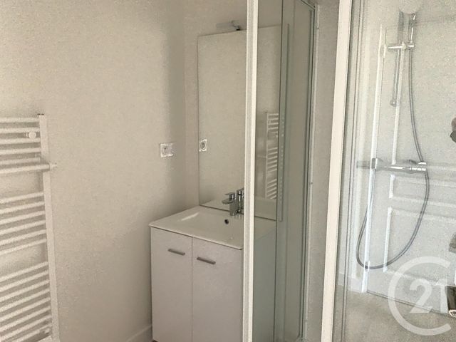 Afficher la photo en grand Appartement F4 à louer - 4 pièces - 93.0 m2 - PLANCOET - 22 - BRETAGNE - Century 21 Agence De Bretagne