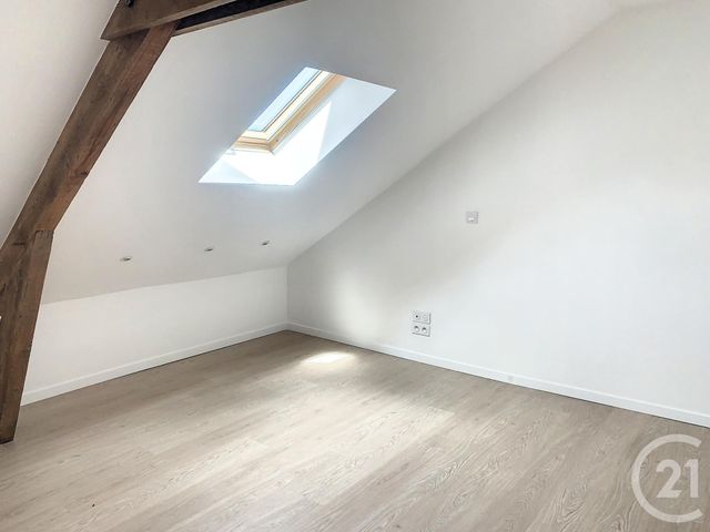 Afficher la photo en grand Appartement F4 à louer - 4 pièces - 93.0 m2 - PLANCOET - 22 - BRETAGNE - Century 21 Agence De Bretagne