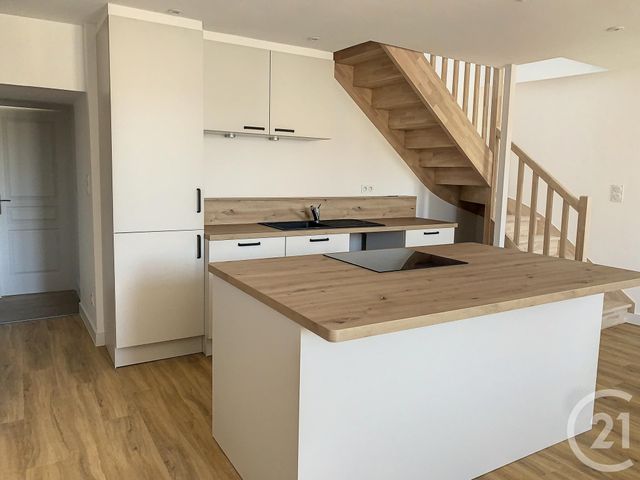 Afficher la photo en grand Appartement F4 à louer - 4 pièces - 93.0 m2 - PLANCOET - 22 - BRETAGNE - Century 21 Agence De Bretagne