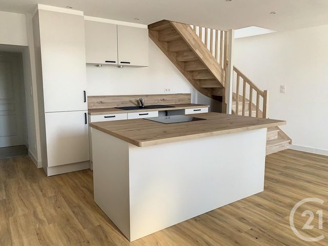 Afficher la photo en grand Appartement F4 à louer - 4 pièces - 93.0 m2 - PLANCOET - 22 - BRETAGNE - Century 21 Agence De Bretagne