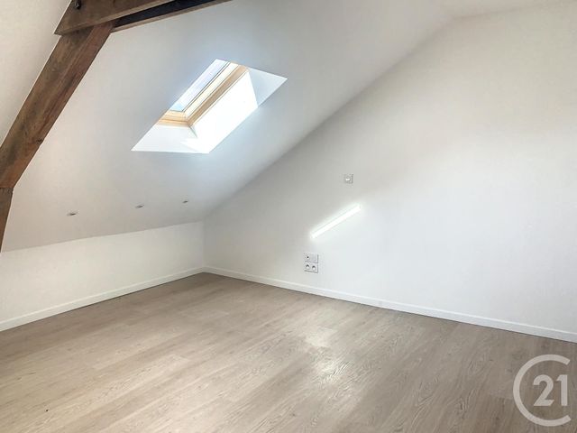 Afficher la photo en grand Appartement F4 à louer - 4 pièces - 93.0 m2 - PLANCOET - 22 - BRETAGNE - Century 21 Agence De Bretagne