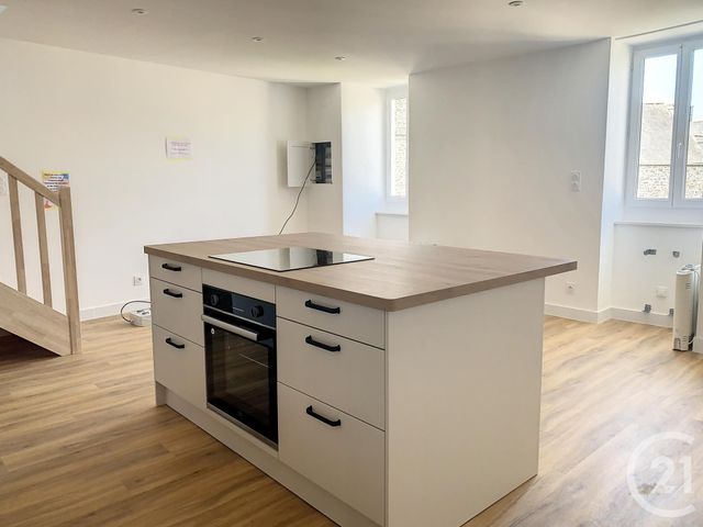 Afficher la photo en grand Appartement F4 à louer - 4 pièces - 93.0 m2 - PLANCOET - 22 - BRETAGNE - Century 21 Agence De Bretagne