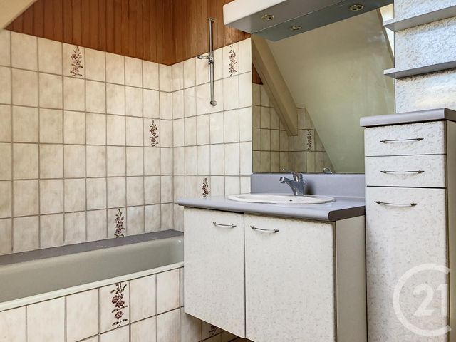 maison à louer - 6 pièces - 106.71 m2 - PLUMAUDAN - 22 - BRETAGNE - Century 21 Agence De Bretagne