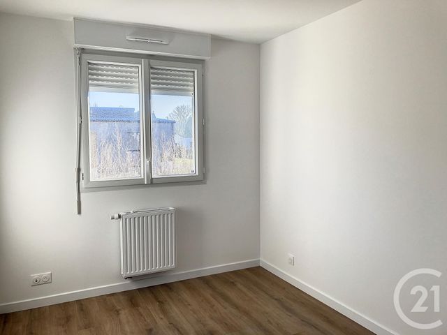 maison à louer - 4 pièces - 76.03 m2 - LANVALLAY - 22 - BRETAGNE - Century 21 Agence De Bretagne