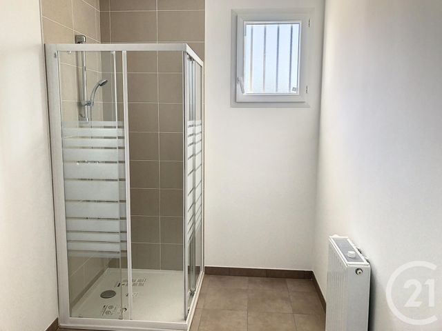 maison à louer - 4 pièces - 76.03 m2 - LANVALLAY - 22 - BRETAGNE - Century 21 Agence De Bretagne