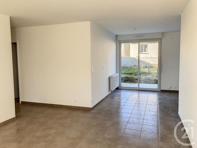 maison à louer - 4 pièces - 76.03 m2 - LANVALLAY - 22 - BRETAGNE - Century 21 Agence De Bretagne