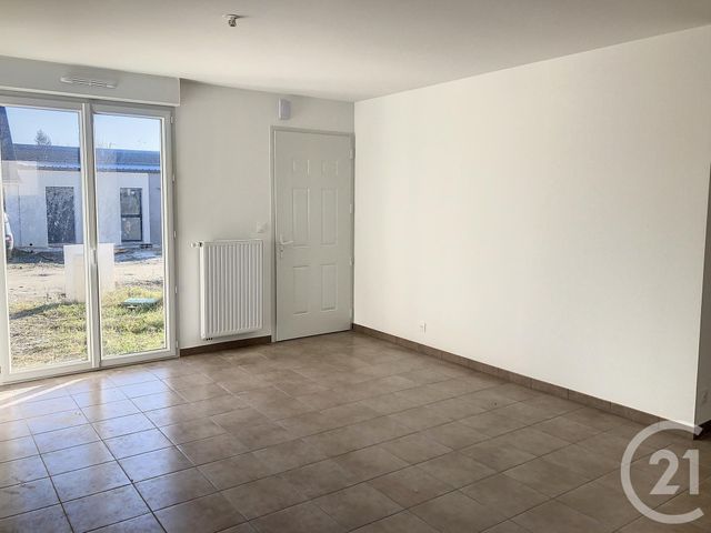 maison à louer - 4 pièces - 76.03 m2 - LANVALLAY - 22 - BRETAGNE - Century 21 Agence De Bretagne