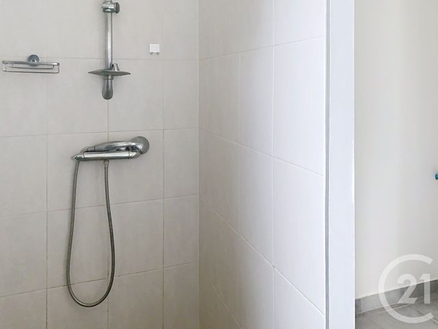 maison à louer - 4 pièces - 80.0 m2 - PLESLIN TRIGAVOU - 22 - BRETAGNE - Century 21 Agence De Bretagne