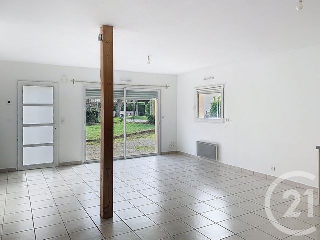 maison à louer - 4 pièces - 80.0 m2 - PLESLIN TRIGAVOU - 22 - BRETAGNE - Century 21 Agence De Bretagne