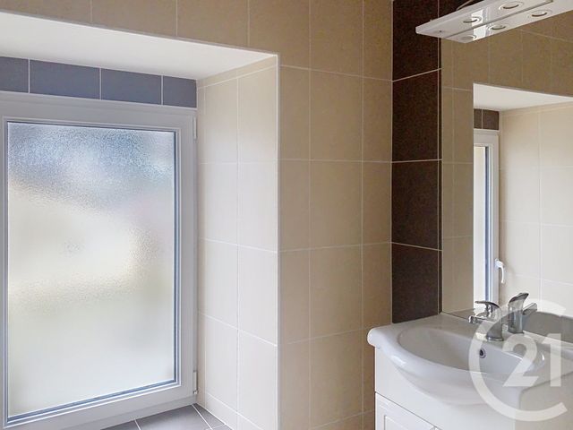 maison à louer - 4 pièces - 90.0 m2 - PLUMAUDAN - 22 - BRETAGNE - Century 21 Agence De Bretagne