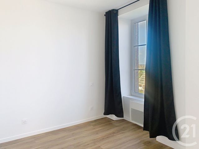 Appartement T3 à louer - 3 pièces - 52.27 m2 - LANVALLAY - 22 - BRETAGNE - Century 21 Agence De Bretagne