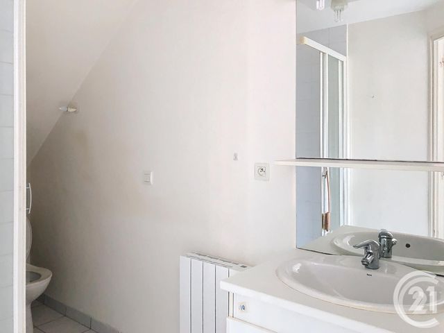 Appartement F1 à louer - 1 pièce - 30.13 m2 - DINAN - 22 - BRETAGNE - Century 21 Agence De Bretagne