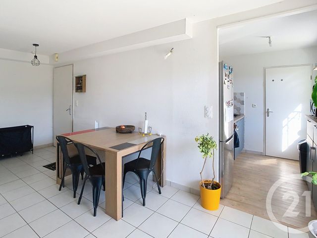 Appartement F2 bis à vendre - 3 pièces - 53.85 m2 - TADEN - 22 - BRETAGNE - Century 21 Agence De Bretagne