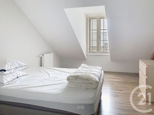 Appartement Duplex à louer - 3 pièces - 71.0 m2 - DINAN - 22 - BRETAGNE - Century 21 Agence De Bretagne