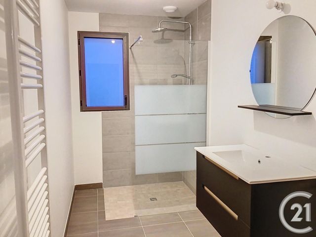 maison à louer - 3 pièces - 65.0 m2 - YVIGNAC LA TOUR - 22 - BRETAGNE - Century 21 Agence De Bretagne