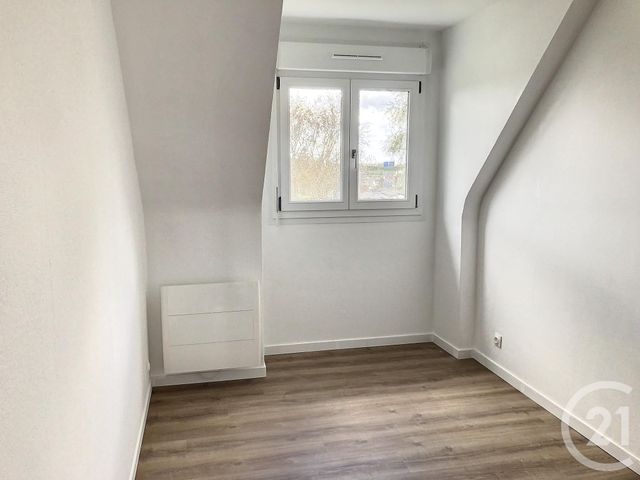 Appartement T3 à louer - 3 pièces - 65.83 m2 - PLESLIN TRIGAVOU - 22 - BRETAGNE - Century 21 Agence De Bretagne