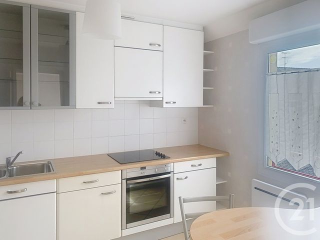 Appartement F3 à louer - 3 pièces - 81.8 m2 - DINAN - 22 - BRETAGNE - Century 21 Agence De Bretagne