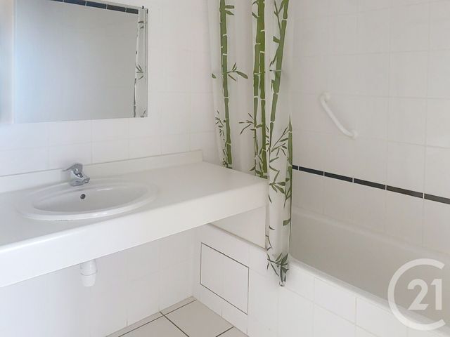Appartement F3 à louer - 3 pièces - 81.8 m2 - DINAN - 22 - BRETAGNE - Century 21 Agence De Bretagne