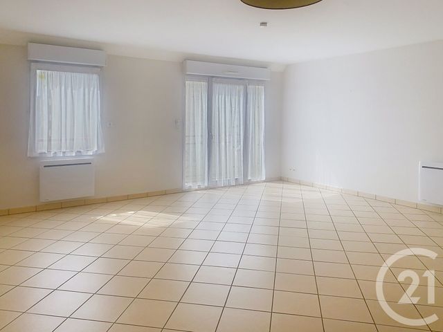 Appartement F3 à louer - 3 pièces - 81.8 m2 - DINAN - 22 - BRETAGNE - Century 21 Agence De Bretagne