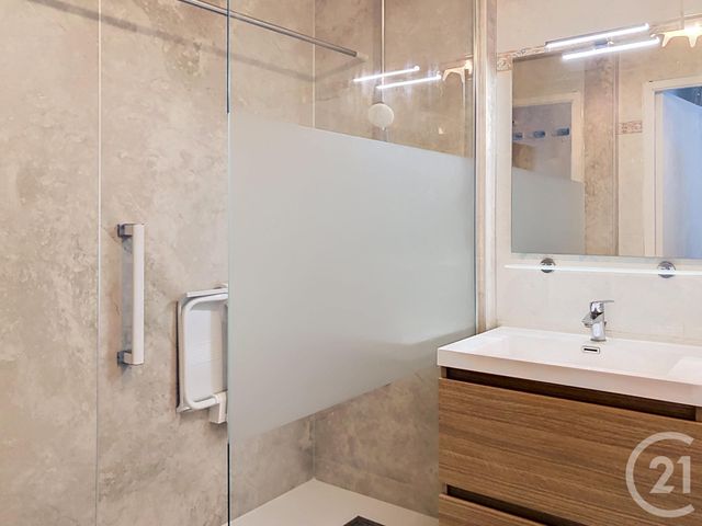 Appartement F3 à louer - 3 pièces - 59.18 m2 - DINAN - 22 - BRETAGNE - Century 21 Agence De Bretagne