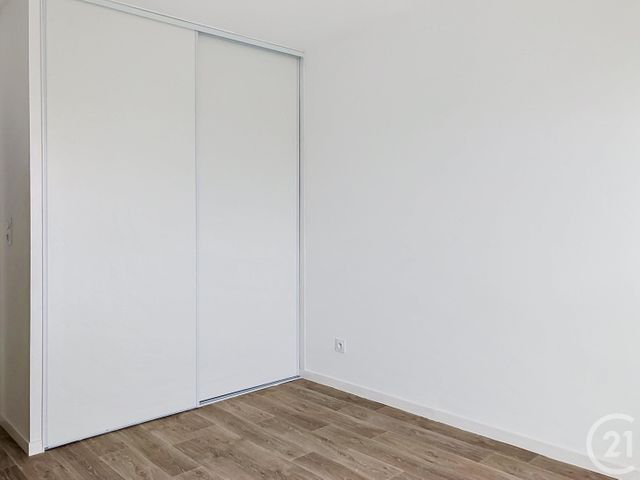 Appartement F3 à louer - 3 pièces - 62.72 m2 - QUEVERT - 22 - BRETAGNE - Century 21 Agence De Bretagne