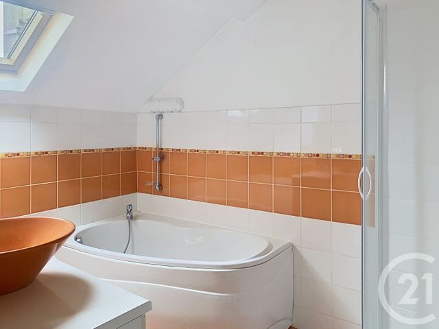 Appartement à louer - 3 pièces - 75.07 m2 - DINAN - 22 - BRETAGNE - Century 21 Agence De Bretagne