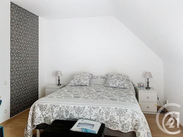 maison à louer - 5 pièces - 135.0 m2 - PLUMAUDAN - 22 - BRETAGNE - Century 21 Agence De Bretagne